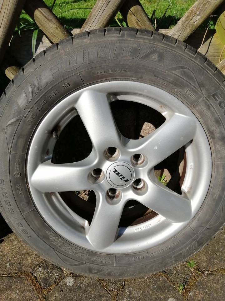 Alufelgen Rial 15 Zoll auf Sommer reifen 195/65 R15 - Bild 4 von 4