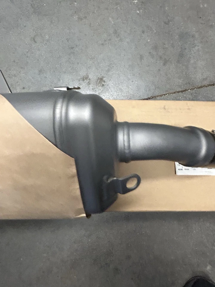 2011-17 Suzuki GSX-R600 Exhaust Muffler 14310-14J00-H01 OEM NEW EM23 - Image 4 of 4