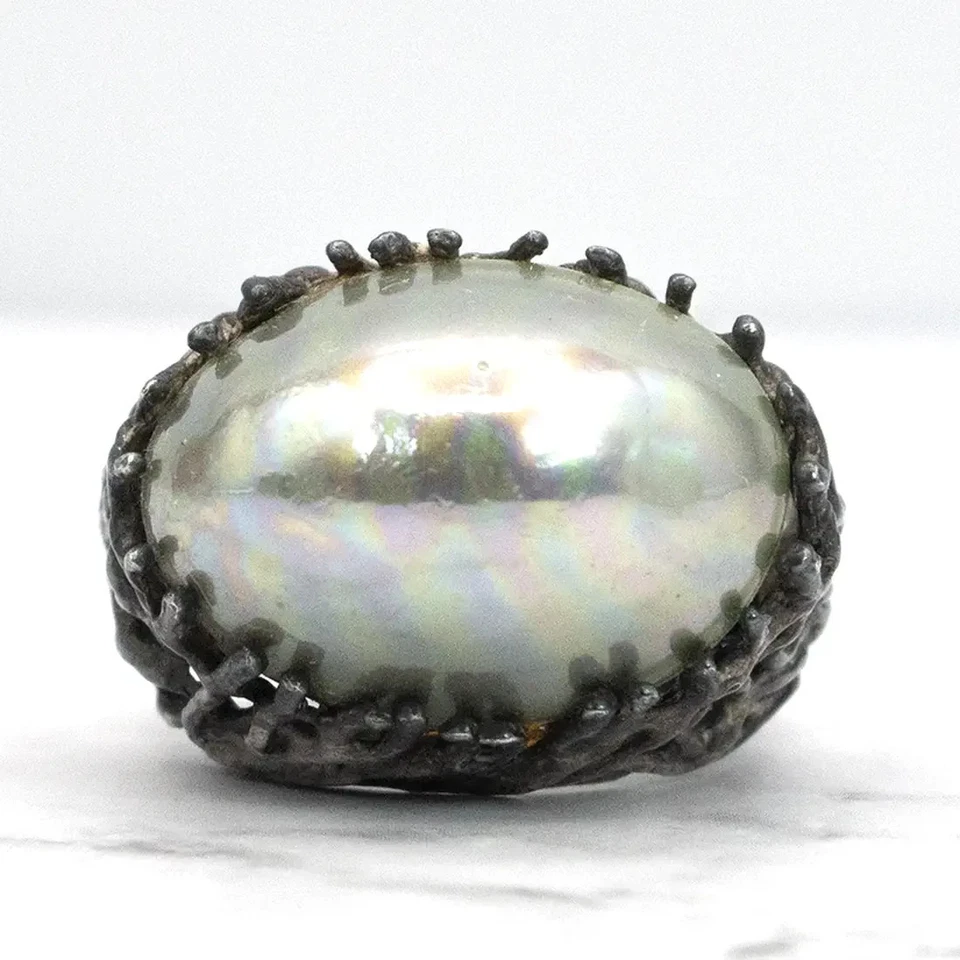 VENDOME Silver Antiqued Faux Silver Pearl Brutalist Adjustable Ring - Image 3 of 4