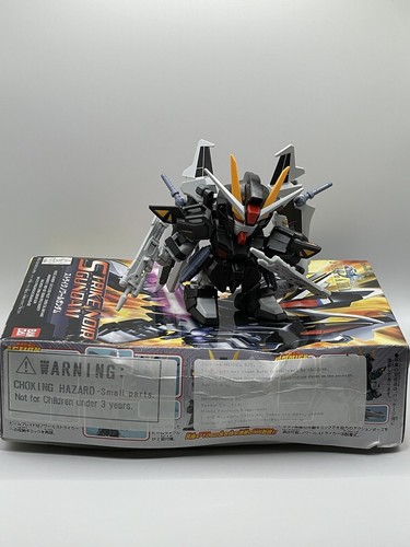 BB Senshi No.293 Strike Noir Gundam Plastic Model Kit - Picture 10 of 12
