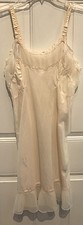 VTG 60s Cream Crystal Pleat Accordian Nylon Slip 34 UA SILKY Beautiful