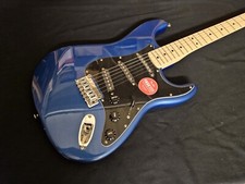 Squier Affinity Series Stratocaster Electric Guitar, Maple, Lake Placid Blue (DA