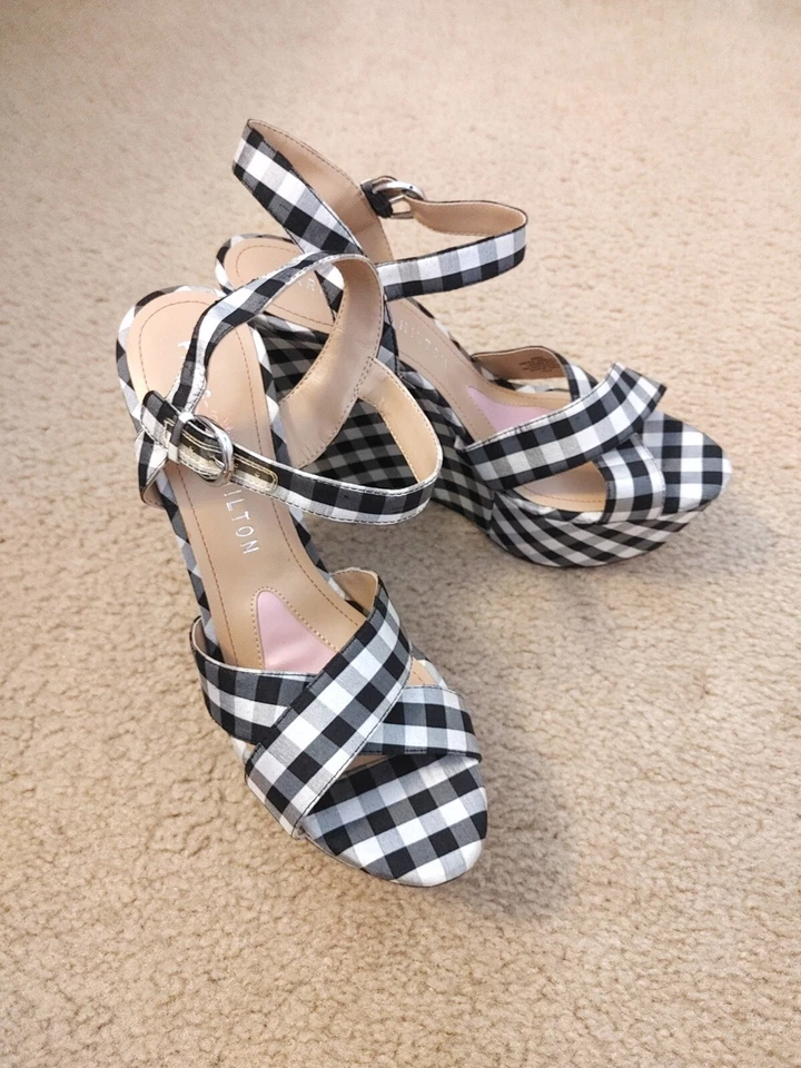 PARIS HILTON Tacones Blanco y Negro Guinga Punta Abierta Tirantes Zapatos de Cuña Talla 8.5 Foto 3 de 4