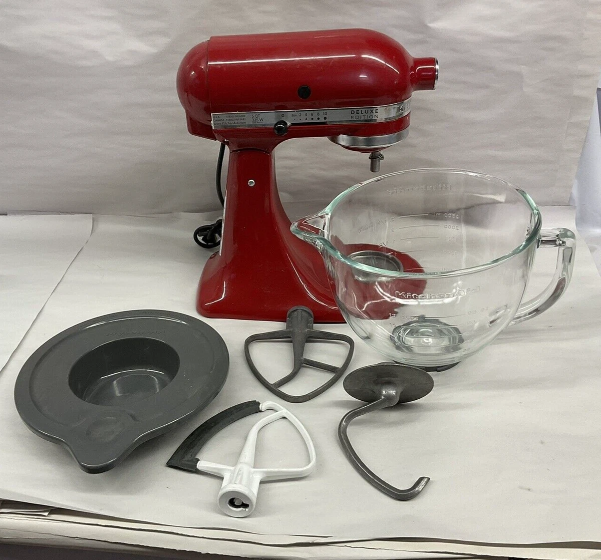 KitchenAid Deluxe Edition 5 qt 325W Stand Mixer Glass Bowl Candy Apple Red