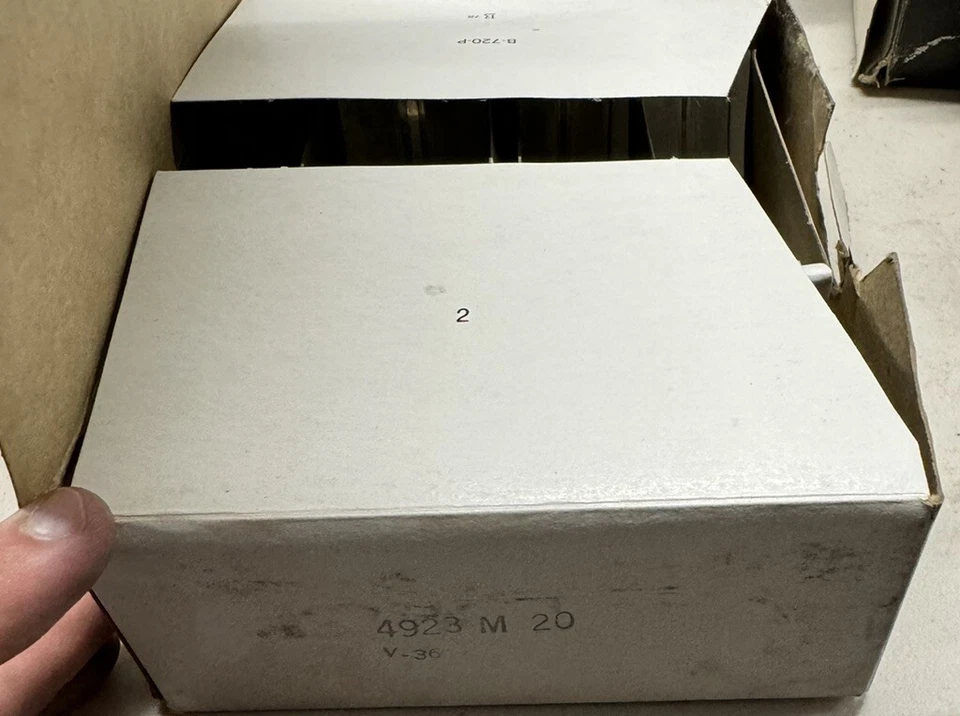 Chrysler 273 277 301 302 1955-59 313 326 340 V8 C/S juego de cojinetes principales 4923M-20 Foto 2 de 2