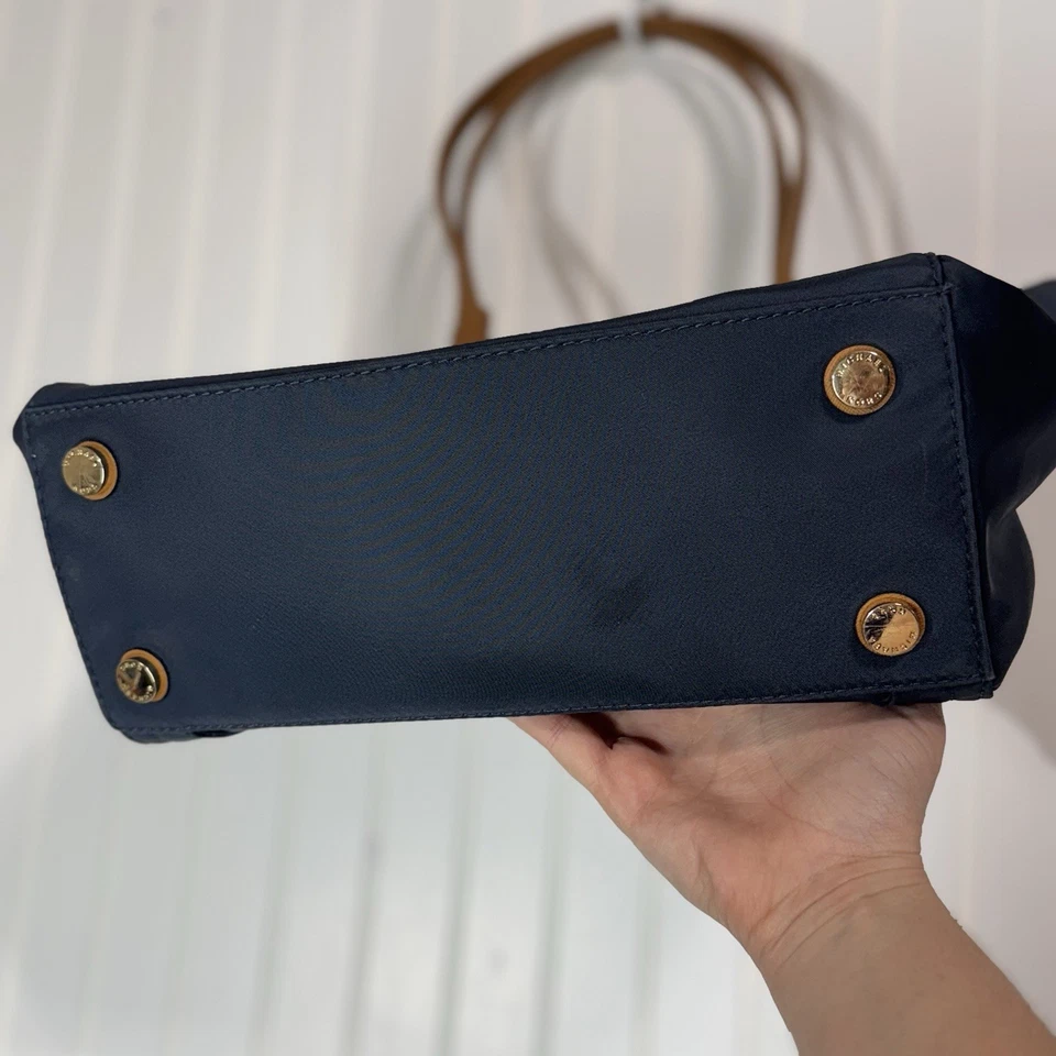 Michael Kors Kelsey Nylon Tote Navy Blue Gold Hardware Leather Trim Travel EUC - Image 3 of 4
