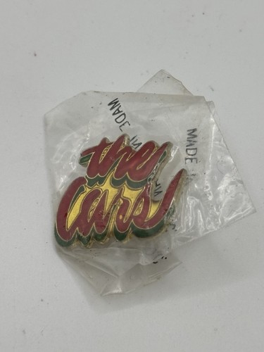 Vintage VERSIEGELT The Cars Rock & Roll Band Metall Anstecknadel Pinback rot grün gold
