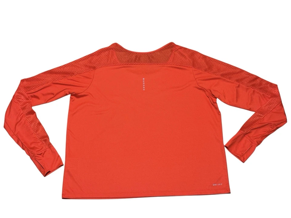 Blusa de corrida Nike Dri-Fit logotipo manga longa vermelha feminina tamanho grande GG - Imagem 2 de 4