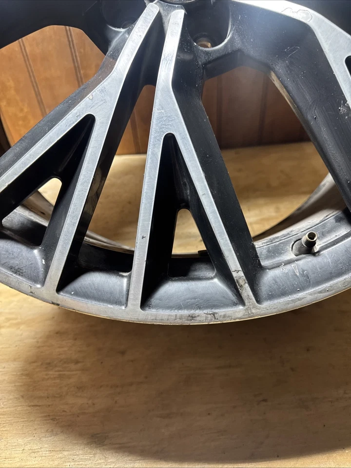 "Llanta original de fábrica 58983 Audi A7 negra mecanizada OEM 20"" 2016-2018" Foto 2 de 4