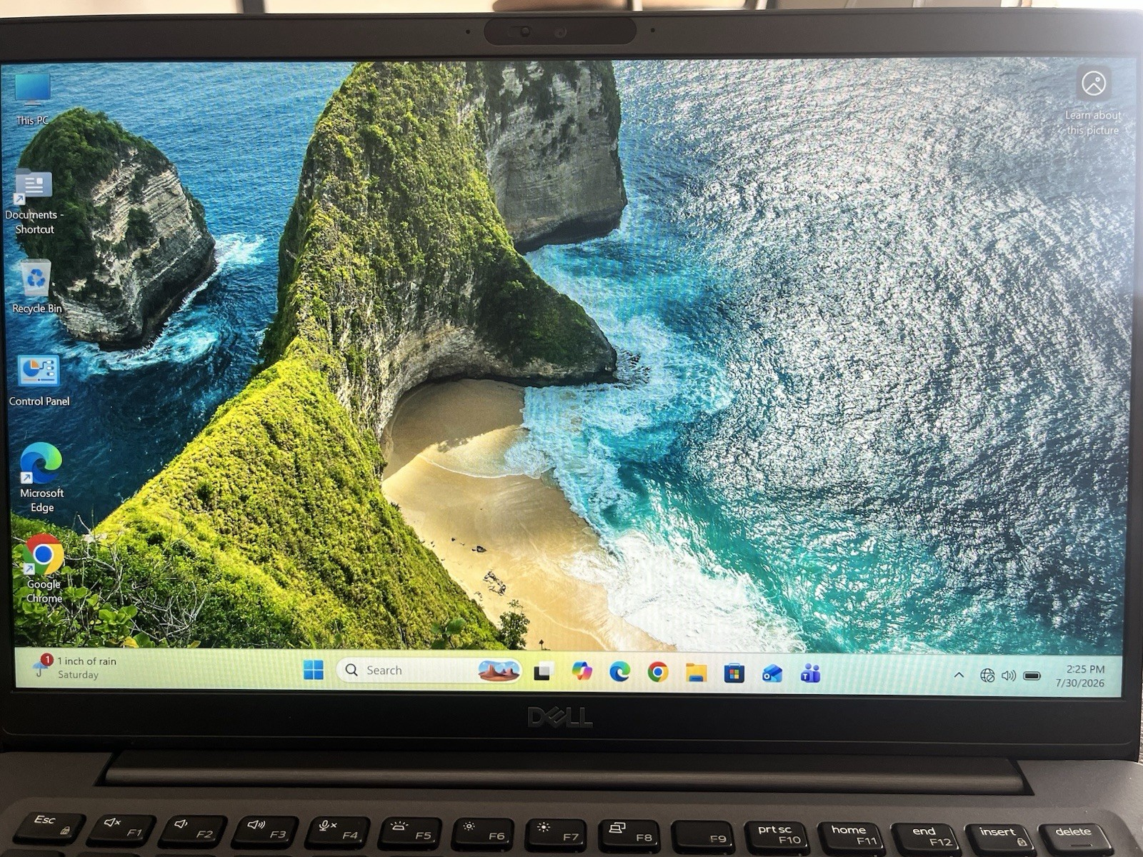 Dell Latitude 7400, 14-Inch Laptop, with Intel Core i5 8th Gen., 256 GB SSD (Solid State Drive), Windows 11 Pro