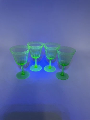 VTG, Depression Glass, Uranium Base, Wine Glasses.Set of 4
