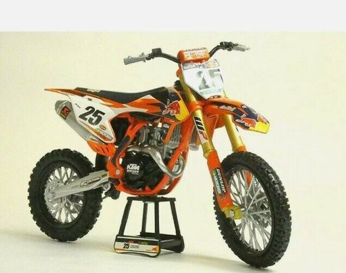 Moto Indian Modèle Réduit 1:6 NewRay – Moulage Plastique, Détail Réaliste, Jouet Collection