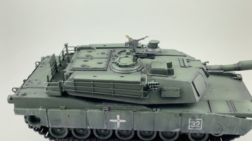 Built 1/35 Scale Hand Painted Model Tank M1A1 Abrams Trumpeter, Ukrainian Army - Video 1 of 1
