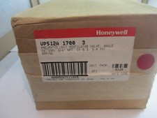 Honeywell VP512A1700 Pneumatic Valve    NEW!