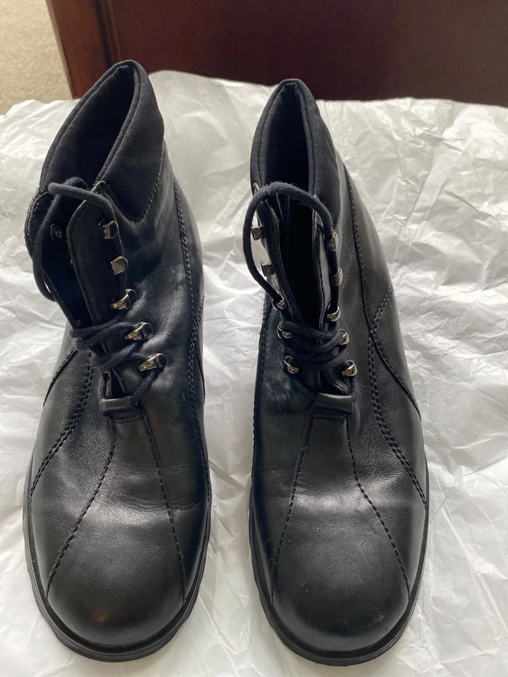 NICOLE WOMENS 8 1/2 BLACK LEATHER UPPER LACEUP BOOTS NEW WITHOUT BOX - Image 4 of 4