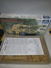 Italeri 1/35 Scale Panther AUSF.A German Standard Tank #270  new in Open box