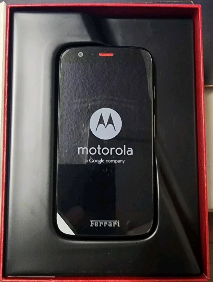 Moto G Ferrari Edition Smartphone & Ferrari Notebook Gift Set - For Collectors - Image 3 of 4