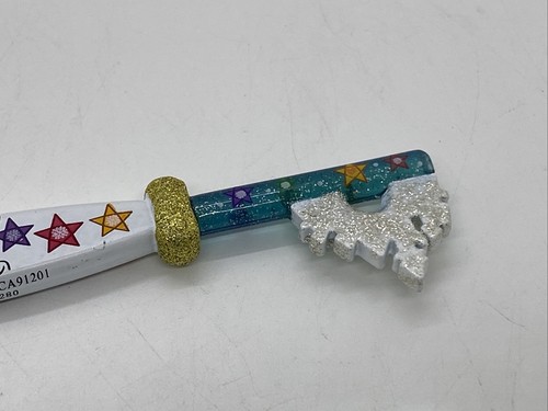 Disney Store From Our Family To Yours Christmas Holiday Key 2020 (Lote B) - Imagen 5 de 7