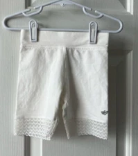 GIRLS LUCKY AND ME BIKER SHORTS WHITE LACE BOTTOM ELASTIC WAIST SIZE 2-3 YEARS