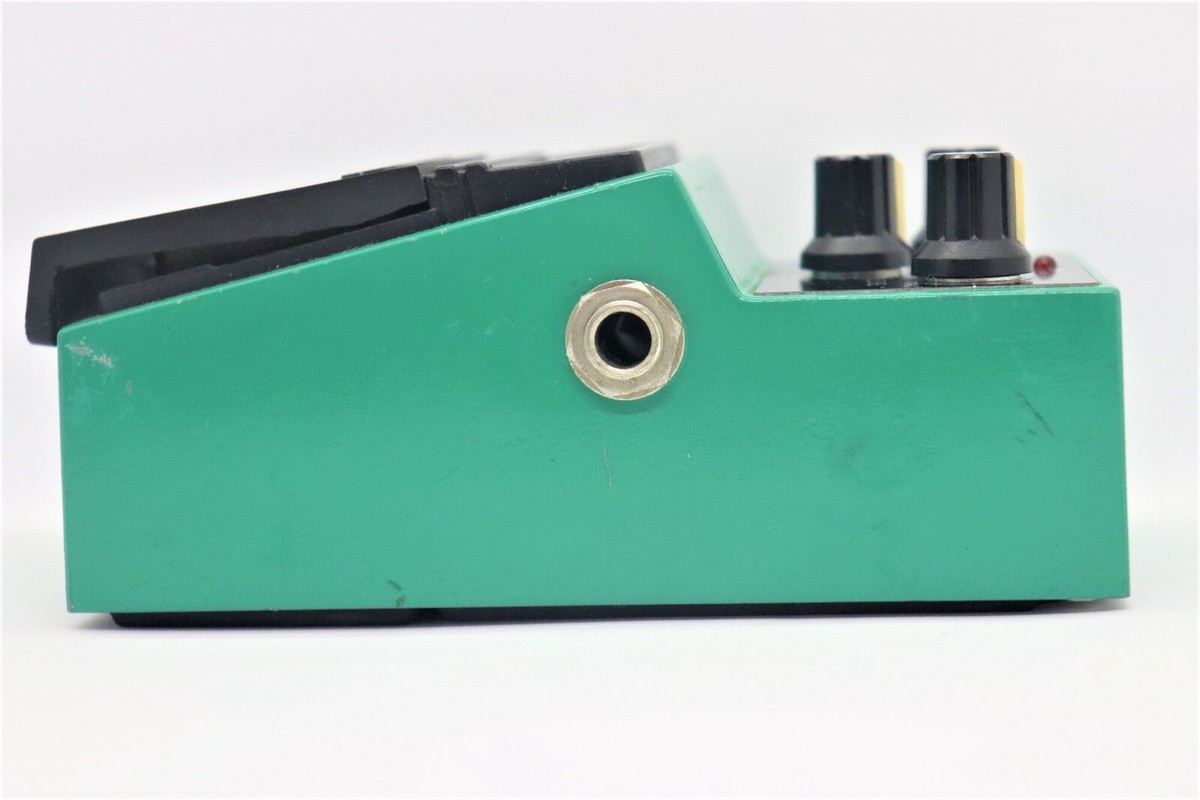 Maxon DE-01 Digital Echo Delay Vintage Effect Pedal for