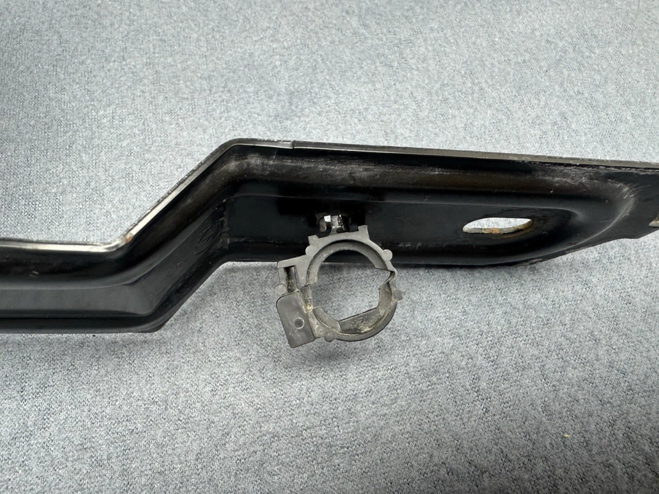 98-02 Camaro Firebird 3.8 V6 A/C AC Accumulator Mount Bracket Black - Image 4 of 4