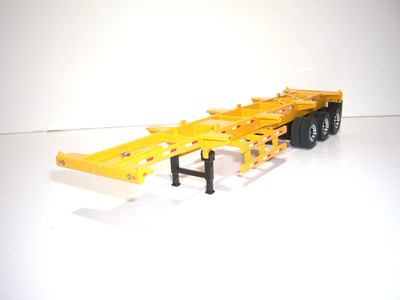 DIECAST MASTERS 1/50 YELLOW TRI-AXLE CONTAINER TRAILER SAME SCALE AS FIRST GEAR