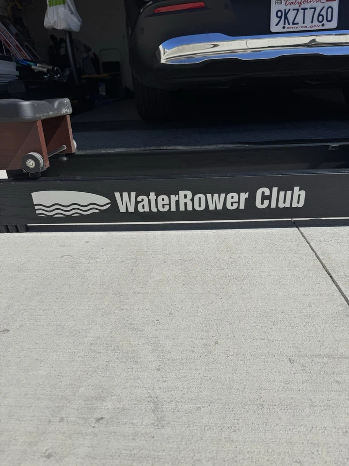Máquina de remo WaterRower Club con monitor S4 | Hecha en EE. UU. Foto 3 de 4