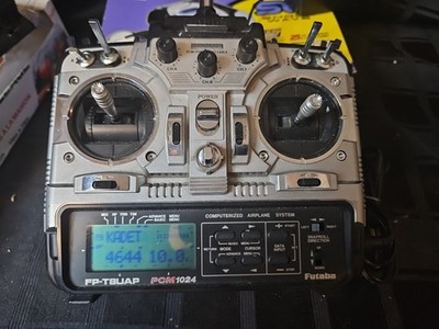 FUTABA FP-T8UAP PCM 1024/PPM 8ch.  FM 72 Mhz  Radio System
