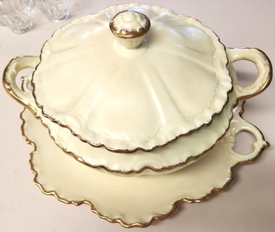 Vintage Cream Ceramic Stew Tureen Boat w/ Handles, Gold Trim, Lid & Catch Dish