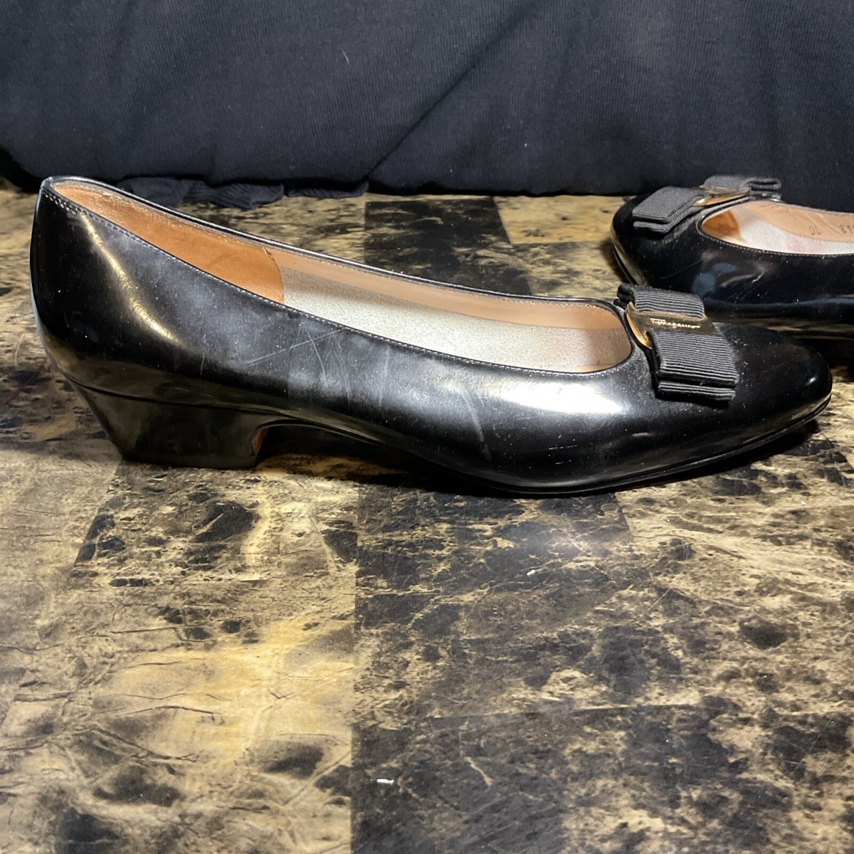 靴 Salvatore Ferragamo VARA Q 0672114 NERO Quilted Vara pump - Women | Ferragamo