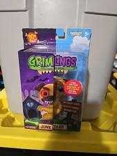 Grimlings Fingerlings Junk Yard Pug. By Wowwee Interactive Animal Toy - New