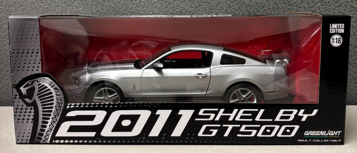 Greenlight Ford Mustang Gt500 Cobra Coupe 2011 1:18 13673