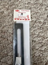 MLR - HO Scale - #479-5016 - Flex Track Alignment Tool - Nailing Fixture - NOS