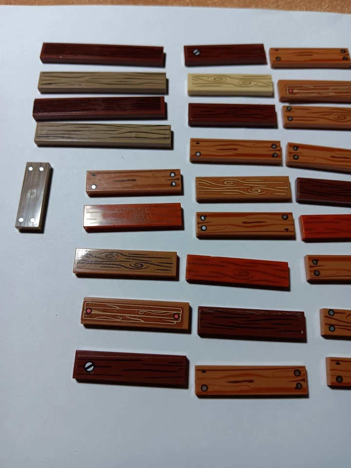 LEGO LOT 40 WOOD GRAIN FLOOR PATTERN TILES 1X3 1X4 1X8 2X2 ROUND CORNER - Image 3 of 3