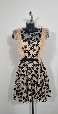 Nissa Nude & black Lace Dress Size 8 Preloved