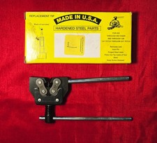 Tsubaki 1A912 Chain Breaker Pin Extractor Tool 25- 60 Roller Chain USA Made NEW