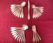 36 Pieces Oneida Arbor American Harmony Stainless Flatware Spoons Forks Knife