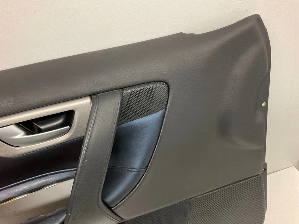 01-09 Volvo XC70 S60 V70 Left Front Door Panel Nordkap Leather A576 - Image 4 of 4