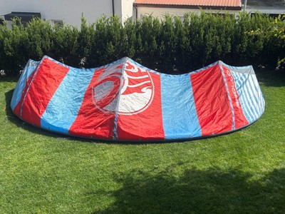 Cabrinha Kite Apollo 9, rot, gebraucht, wie neu, kaum geflogen