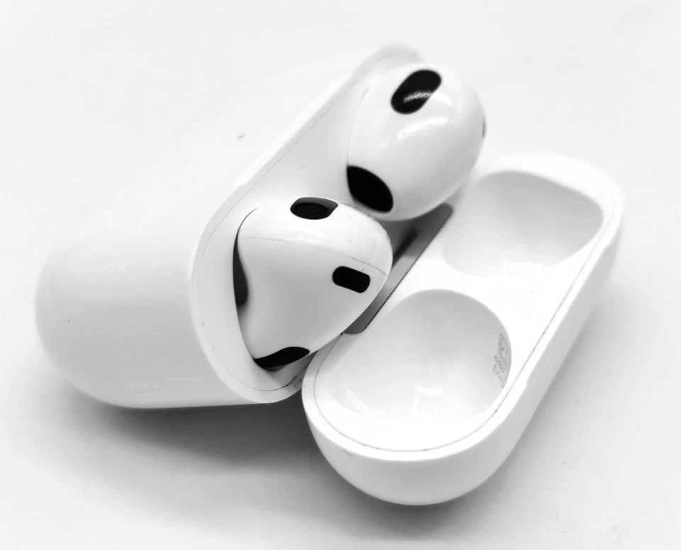 Apple AirPods 3. Generation Lightning Ladecase Weiß Bluetooth In-Ear (MPNY3ZM/A) - Bild 3 von 4