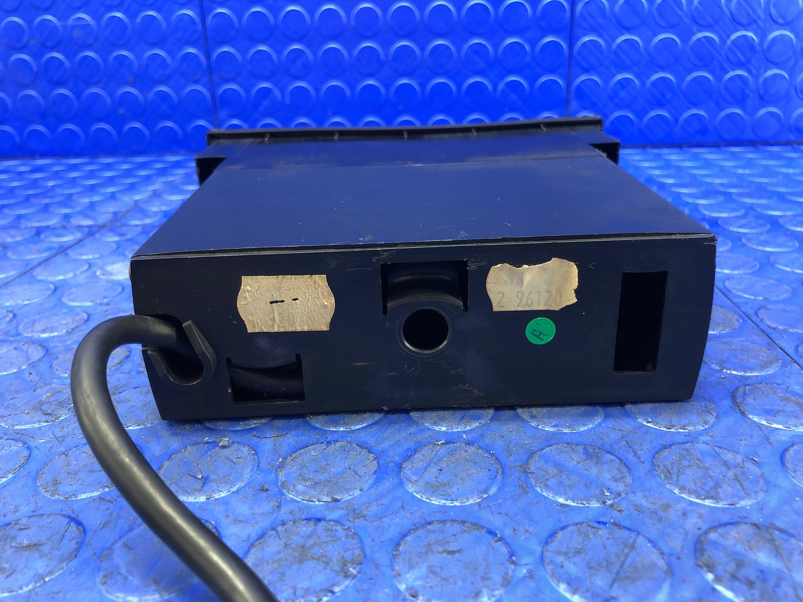 LAMBORGHINI GALLARDO OEM USB PORT STORAGE UNIT