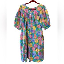 Vintage Casual Chic a division of David Brown Floral House Coat