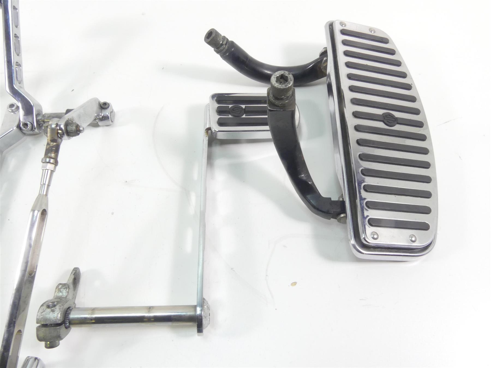 1995 Harley Touring FLHTCU Electra Glide Floor Foot Board Set + 
