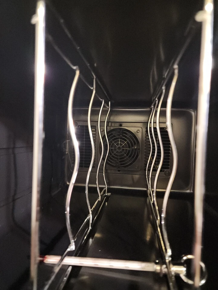 MAGIC CHEF MCWC6B ENCIMERA 6 botellas enfriador de vino, mini refrigerador de 13 litros Foto 4 de 4