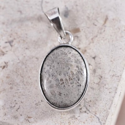 Vintage Dali Sterling silver handmade pendant, 925 oval with fossil coral inlay