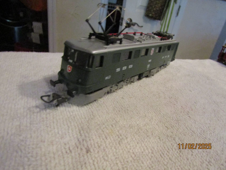 Vintage Lima HO Electric Multi-Purpose Locomotive 6/6 SBB FFS 11493 SISSACH - Image 3 of 4