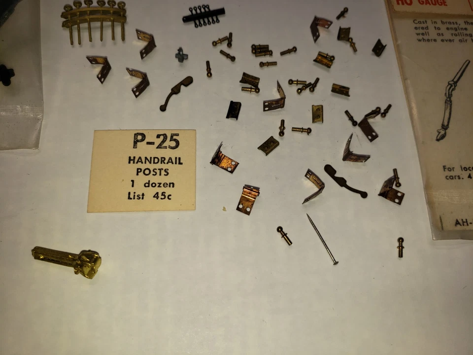 Pacific HO Brass Handrail Posts P-25 And ASSORTED Other Parts Lot  - Image 4 of 4