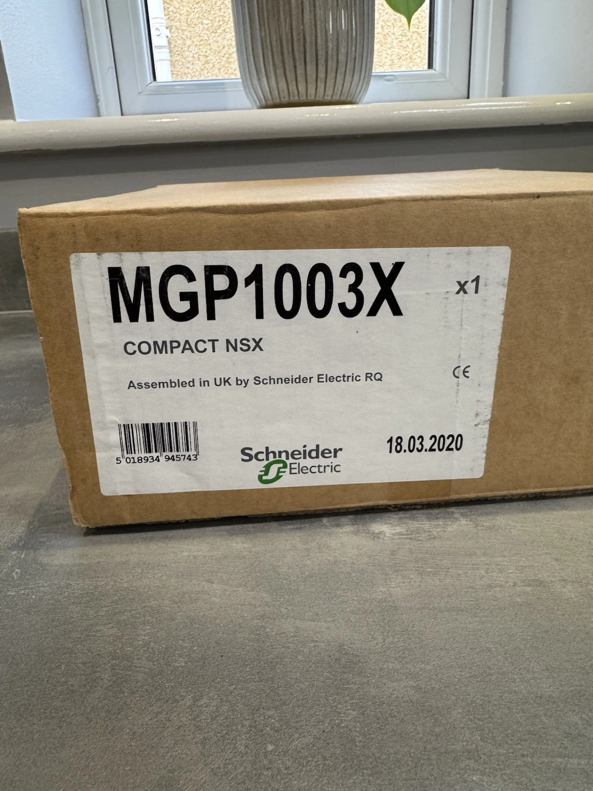 Schneider MGP1003X Compact NSX 3 Pole MCCB 36KA Brand New In Box 2