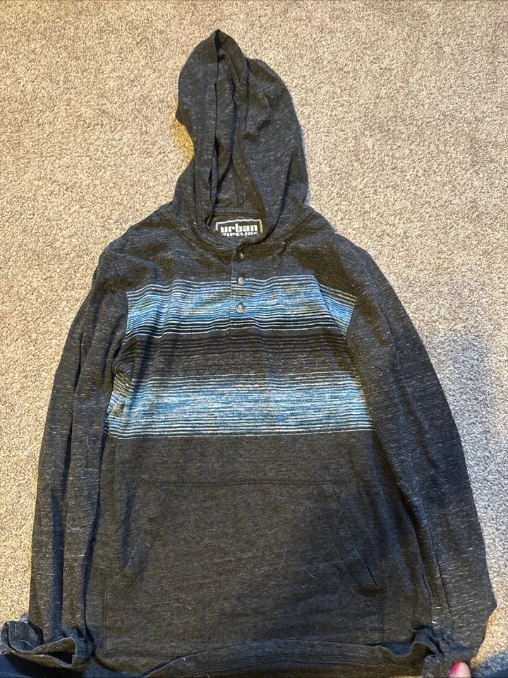 Lote de 2 camisas manga larga con capucha Urban Pipeline talla M para niños Foto 3 de 3