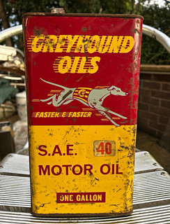 Greyhound Oils SAE 40 Motor Oil One Gallon Vintage Advertising Tin Can